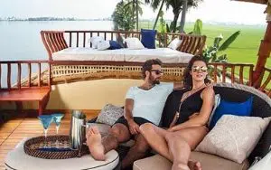 Houseboat Honeymoon Booking